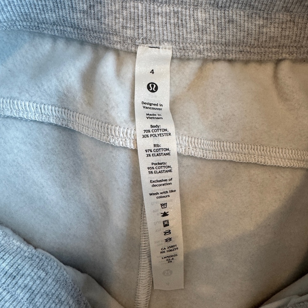 Lululemon Scuba High-Rise Jogger Full Length, Size 4 - Picture 3 of 3